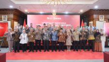 Kepala Eksekutif Pengawas Perilaku Pelaku Usaha Jasa Keuangan, Edukasi, dan Pelindungan Konsumen OJK, Dicky Kartikoyono saat membuka Pertemuan Pertama Kelompok Kerja Literasi dan Inklusi Keuangan Syariah (POKJA LIKS) 2026 di Kantor OJK, Jakarta, Senin (20/7/2026). Foto:OJK Kepri