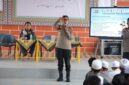 Kabid Humas Polda Kepri, Kombes Pol. Dr. Nona Pricillia Ohei, hadir sebagai narasumber dalam kegiatan MPLS Tahun Ajaran 2026/2027, Rabu (22/7/2026). Foto: Humas Polda Kepri