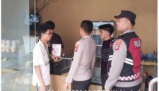Personel Polsek Lubuk Baja bergerak cepat hingga mengamankan seorang pria yang diduga terlibat dalam kasus pencurian kendaraan bermotor (curanmor) di kawasan Lubuk Baja, Batam, Minggu (26/7/2026). Foto:Humas Polresta Barelang