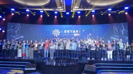 Telkom meraih Lestari Award 2026 pada kategori Talent Management yang diserahkan langsung oleh Menteri Koordinator Bidang Infrastruktur dan Pembangunan Kewilayahan RI Agus Harimurti Yudhoyono. Foto:Telkom