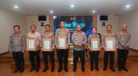 Kapolda Kepri Irjen Pol Asep bersama jajarannya. Foto:Humas Polda Kepri