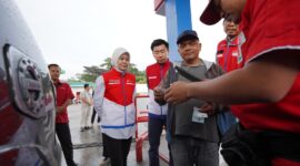 Dewan Komisaris Pertamina Patra Niaga Panel Barus, Direktur Transformasi, Digitalisasi & Sustainability Pertamina Patra Niaga Tenny Elfrida, serta jajaran Pertamina Patra Niaga Regional Sumbagut, Jumat (31/7/2026). Foto:Istimewa