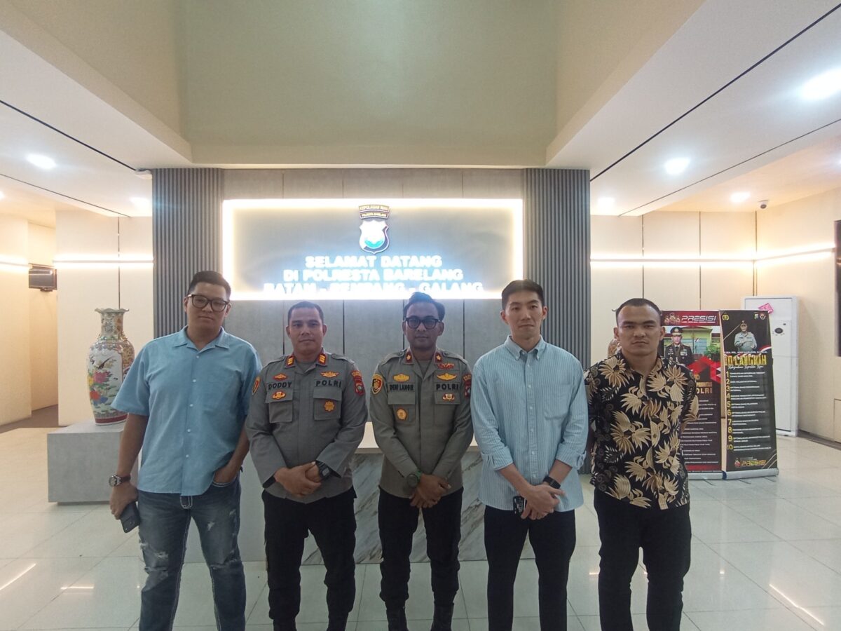 Kapolsek Lubuk Baja Kompol Deni Langie tengah usai mediasi pada Jumat (17/7/2026). Foto;Rega/matapedia