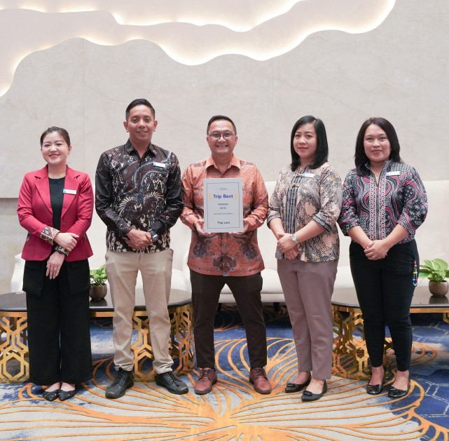 Wyndham Panbil meraih penghargaan sebagai salah satu Hotel Premium Terbaik di Kota Batam dalam ajang Trip.com Appreciation Night. Foto:Istimewa