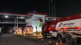 Truk mobil Pertamina Patra Niaga saat distribusi BBM ke SPBU. Foto: Istimewa