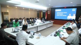 Ketua Pansus Sampah  Muhammad Rudi saat berdialog dengan BP batam, Selasa (21/7/2026). Foto: Istimewa
