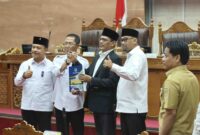 Rancangan perubahan tersebut disampaikan Wali Kota Batam, Amsakar Achmad, dalam rapat paripurna DPRD Kota Batam dengan agenda Penyampaian dan Penjelasan Rancangan Perubahan Kebijakan Umum APBD (KUA) serta Perubahan Prioritas dan Plafon Anggaran Sementara (PPAS) Tahun Anggaran 2026, Senin (3/8/2026). Foto:DPRD Batam