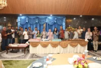 Wali Kota Batam Amsakar Achmad mendapat kejutan di hari lahirnya pada Sabtu (1/8/2026). Foto:Diskominfo Batam