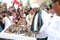 Ketua MPR RI Ahmad Muzani bersama Habib Syeikh bin Abdul Qodir Assegaf meresmikan Pondok Pesantren (Ponpes) Nur Iman beserta masjidnya, Minggu (2/8/2026).