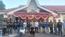 Terduga pelaku saat diamankan Polisi pada Kamis (6/8/2026). Foto:Istimewa