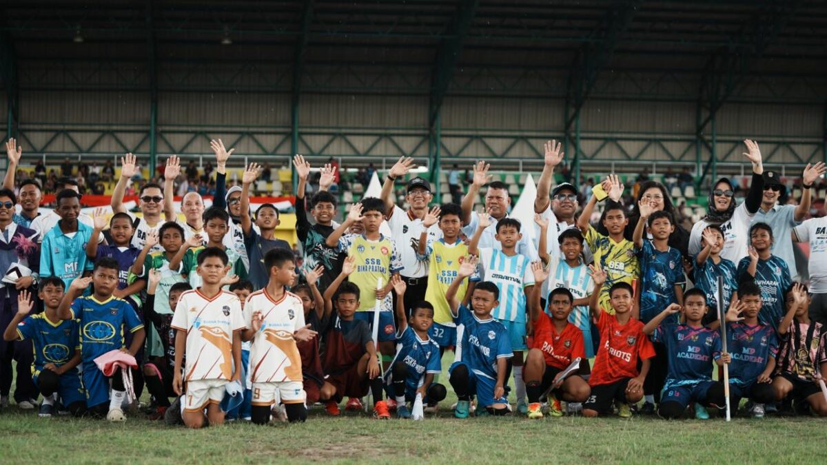 Badan Pengusahaan (BP) Batam membuka Batam Prime International Grassroot Football Festival 2026 di Stadion Temenggung Abdul Jamal, Jumat (7/8/2026). Foto:Humas BP Batam