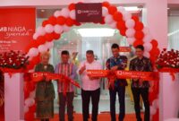 Kepala OJK Provinsi Kepulauan Riau Sinar Danandjaya menyampaikan hal itu saat meresmikan Kantor Cabang Digital CIMB Niaga Syariah Batam, Selasa (11/8/2026). Foto:OJK Kepri