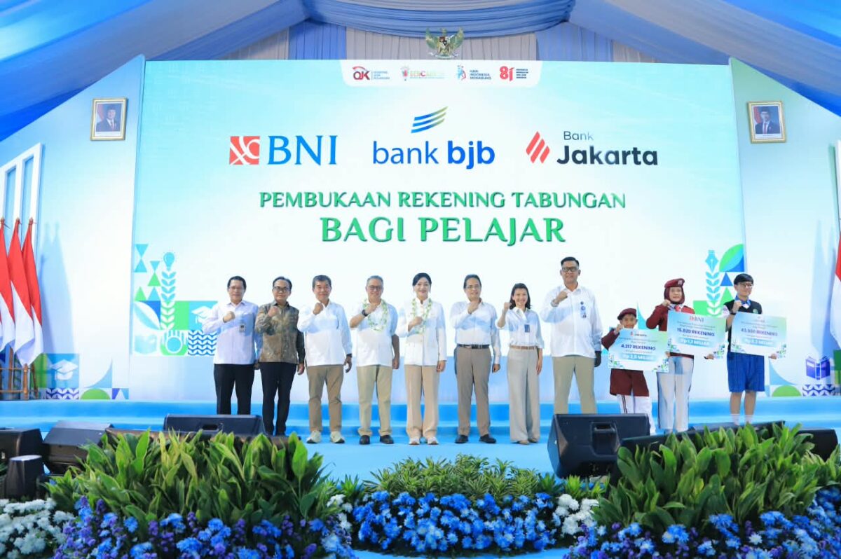 Hari Indonesia Menabung (HIM) dan Bulan Literasi Keuangan (BLK) 2026 di Sekolah Rakyat Menengah Atas (SRMA) 13 Bekasi, Jumat (28/8/2026). Foto:OJK Kepri