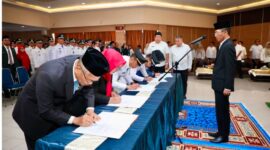 Wali Kota Batam Amsakar Achmad lantik sejumlah pejabat pada Rabu (5/8/2026). Foto:Diskominfo Batam