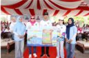 Wali kota Batam Amsakar Achmad bersama Istri dan Wakil Wali Kota Batam Li Claudia Chandra serta beberapa anak di hari anak pada Sabtu (8/8/2026). Foto:Diskominfo Batam