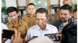 Wali Kota Batam Amsakar Achmad usai rapat paripurna di DPRD Batam, Senin (24/8/2026). Foto:Diskominfo