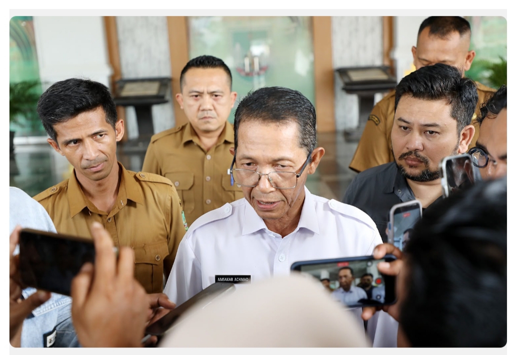 Wali Kota Batam Amsakar Achmad usai rapat paripurna di DPRD Batam, Senin (24/8/2026). Foto:Diskominfo