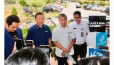 Sekretaris Daerah Batam Firmansyah dan Kadis Kominfo Batam Rudi dalam peluncuran nasional Garuda Spark Innovation Hub (GSIH) di Nongsa Digital Park (NDP), Rabu (26/8/2026). Foto:Diskominfo