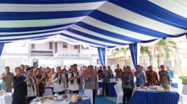 Pisah sambut antara Fajar ke Bambang di Rutan Batam, Jumat (28/8/2026). Foto:Rega/matapedia
