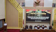 Wali Kota Batam Amsakar Achmad menyampaikan hal itu saat memberikan tanggapan dan jawaban pemerintah daerah atas pandangan umum delapan fraksi DPRD Kota Batam terhadap Ranperda Perubahan APBD 2026 dalam rapat paripurna, Rabu (2/9/2026). Foto:Istimewa