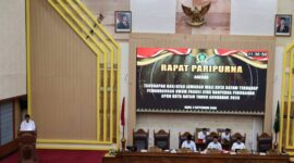 Wali Kota Batam Amsakar Achmad menyampaikan hal itu saat memberikan tanggapan dan jawaban pemerintah daerah atas pandangan umum delapan fraksi DPRD Kota Batam terhadap Ranperda Perubahan APBD 2026 dalam rapat paripurna, Rabu (2/9/2026). Foto:Istimewa