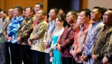 Amsakar saat menghadiri Singapore National Day Reception bersama Wakil Wali Kota Batam Li Claudia Chandra di Grand Ballroom Hotel Radisson, Sukajadi, Batam Kota, Kamis (3/9/2026) malam. Foto:Diskominfo Batam