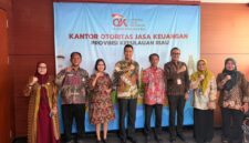 Kepala OJK Kepri Sinar Danandjaya. Foto:Istimewa