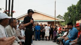Kepala BP Batam Amsakar Achmad turun langsung mengecek kondisi tersebut di Kavling Sagulung Berseri, Sei Lekop, RW 8 RT 3 dan RT 5, Jumat (4/9/2026). Foto:Istimewa