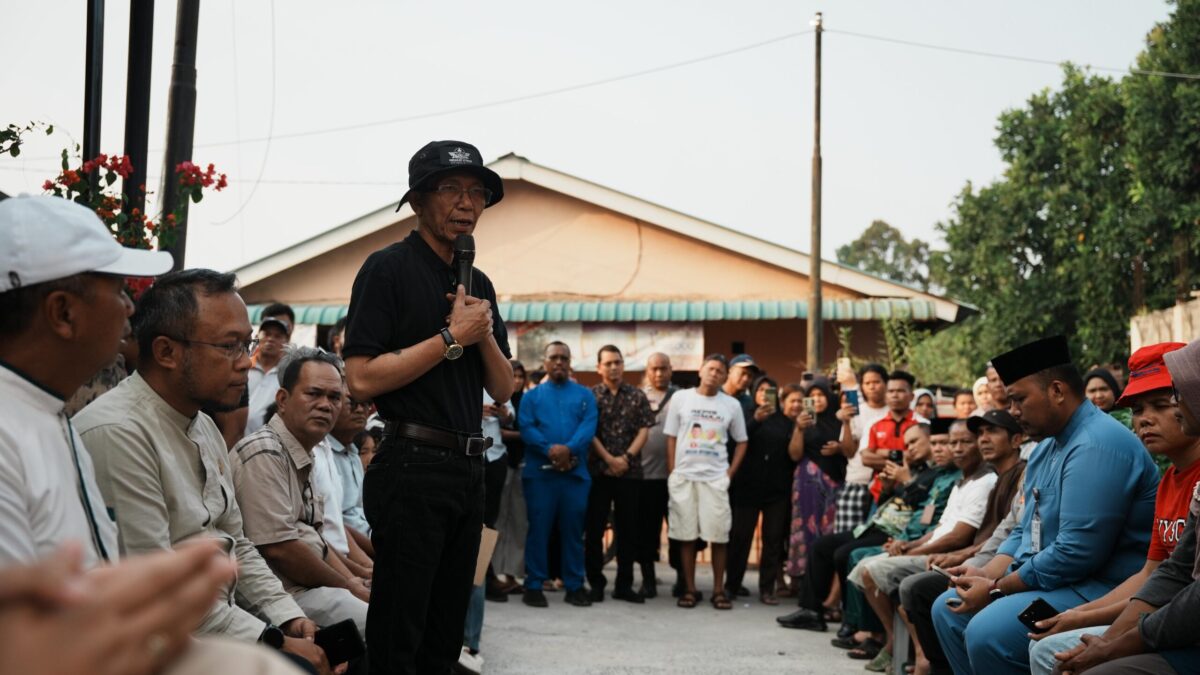 Kepala BP Batam Amsakar Achmad turun langsung mengecek kondisi tersebut di Kavling Sagulung Berseri, Sei Lekop, RW 8 RT 3 dan RT 5, Jumat (4/9/2026). Foto:Istimewa