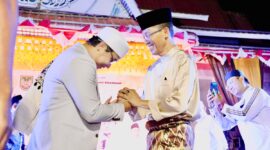 Wali Kota Batam, Amsakar Achmad, menghadiri Belakang Padang Bershalawat Jilid 2 di Lapangan Indra Sakti, Kecamatan Belakang Padang, Sabtu (5/9/2026). Foto: Diskominfo