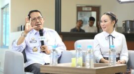 Wali Kota Batam Amsakar dan Wakil Wali Kota Batam Li Claudia. Foto:Diskominfo