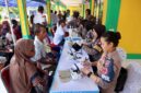 Polwan Polda Kepri dan Polresta Barelang bersama masyarakat Rempang mengikuti doa bersama dalam suasana penuh keakraban, Senin (7/9/2026). Foto:Humas Polda Kepri