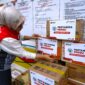 Pertamina Patra Niaga Regional Sumatera Bagian Utara (Sumbagut) ikut memperkuat penanganan pemulihan dengan menyalurkan bantuan bagi warga terdampak dan tim satuan tugas (Satgas). Foto:Istimewa