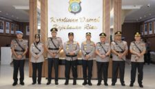 Kapolda Kepri Irjen Pol Asep Safrudin memimpin sertijab sejumlah PJU dan Kapolres, Selasa (15/9/2026). Foto:Humas Polda Kepri