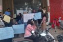 Warga Kampung Tua Dapur 12, RT 02/RW 09, Kecamatan Sagulung, Batam, mendatangi Kantor Cabang Air Batam Hilir (ABH) Batuaji, Kamis (17/9/2026). Foto:Istimewa