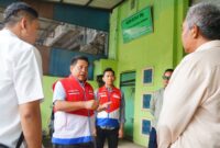 Komisaris PT Pertamina Patra Niaga, Panel Barus, mengecek langsung kesiapan tersebut saat mengunjungi gudang Agen LPG PSO PT Amartha Anugrah Mandiri di Kota Batam, Kepulauan Riau, Selasa (22/9/2026). Foto:Istimewa