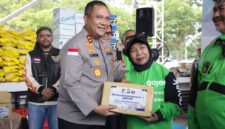Kapolda Kepulauan Riau (Kepri) Irjen Pol Asep Safrudin saat memperingati Hari Lalu Lintas Bhayangkara ke-71 Tahun 2026 di Lapangan Engku Putri, Kota Batam, Rabu (23/9/2026). Foto:Humas Polda Kepri