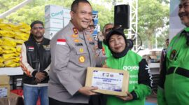 Kapolda Kepulauan Riau (Kepri) Irjen Pol Asep Safrudin saat memperingati Hari Lalu Lintas Bhayangkara ke-71 Tahun 2026 di Lapangan Engku Putri, Kota Batam, Rabu (23/9/2026). Foto:Humas Polda Kepri