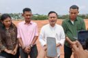 Kuasa hukum ahli waris, Utusan Sarumaha saat diwawancara wartawan, Kamis (24/9/2026). Foto:Istimewa
