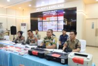 Polresta Barelang mengungkap praktik pemalsuan tersebut dalam konferensi pers di Lobby Mapolresta Barelang, Jumat (25/9/2026). Foto:Istimewa