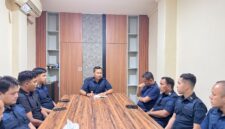Kepala Kesatuan Pengamanan Lapas (KPLP) Kelas I Cipinang, Fajar Teguh Wibowo, meminta petugas melakukan kontrol secara rutin. Foto:Istimewa
