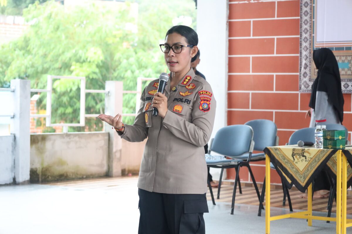 Kabid Humas Polda Kepri Kombes Pol Dr. Nona Pricillia Ohei, S.I.K., S.H., M.H. Foto:Istimewa