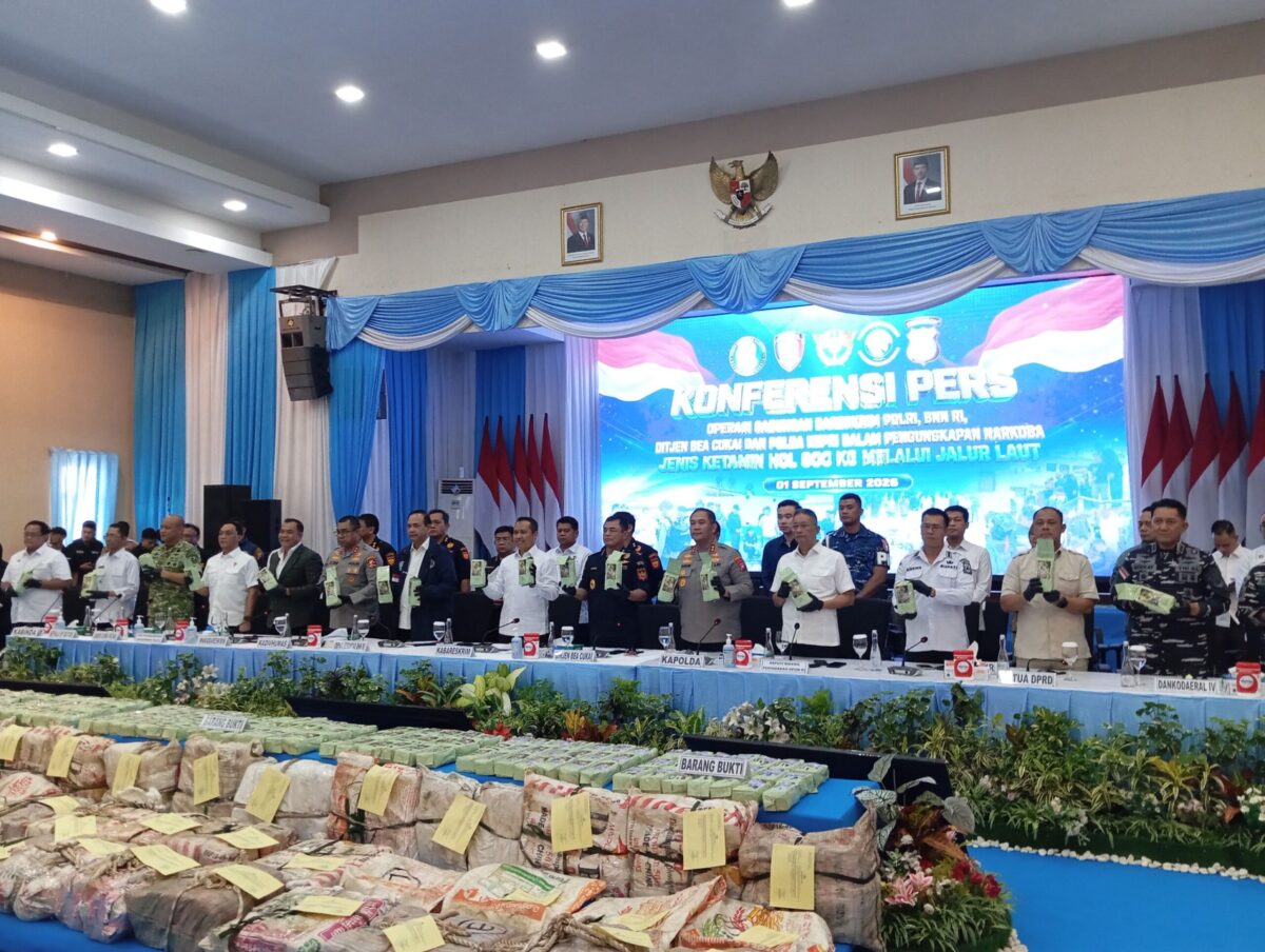 Bareskrim bersama Bea Cukai, Polda Kepri dan BNN konferensi pers ketamin 800 kg di Polda Kepri, Selasa (1/9/2026). Foto:Rega/matapedia