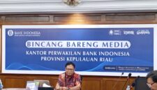 Kepala KPw BI Kepri, Rony Widijarto Purubaskoro saat berbincang bareng media, Selasa (15/9/2026). Foto:Rega/matapedia