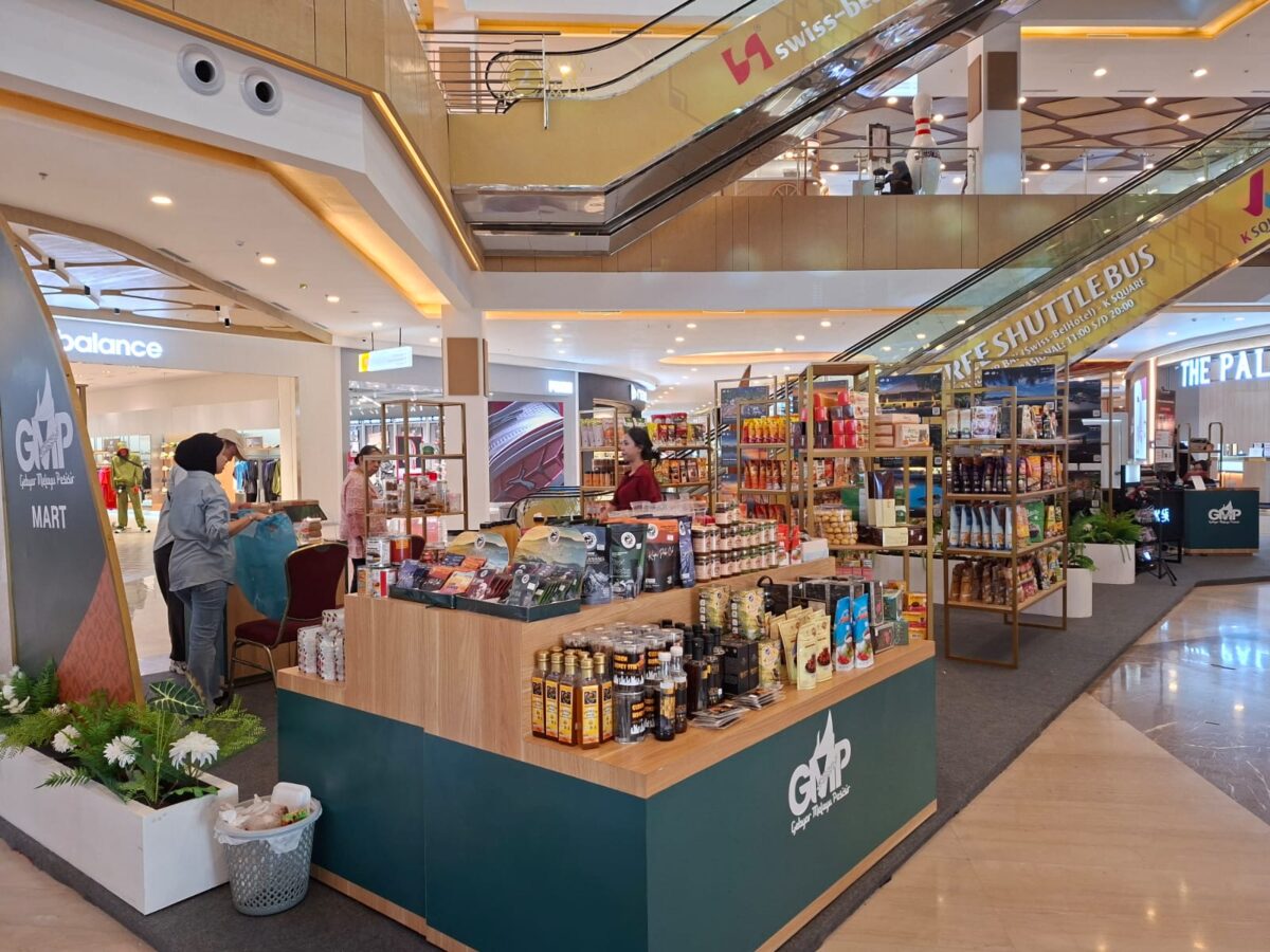 GPM Mart di K Square Batam beberapa hari lalu. Foto:Zalfirega/matapedia