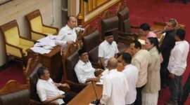 Fraksi-Fraksi bersama Ketua DPRD Batam Kamaluddin, Rabu (14/10/2026). Foto:Istimewa