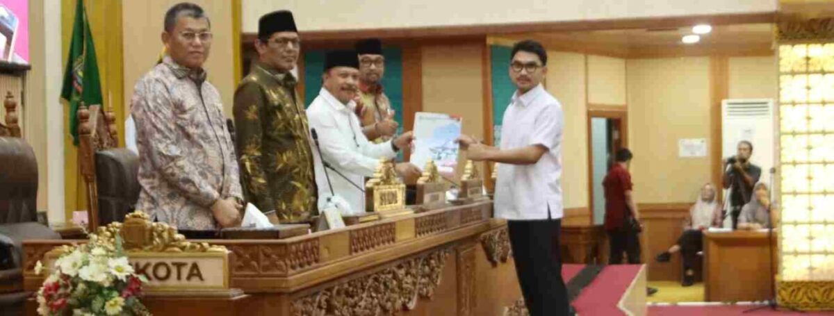 DPRD Batam menggelar rapat paripurna. Foto:istimewa