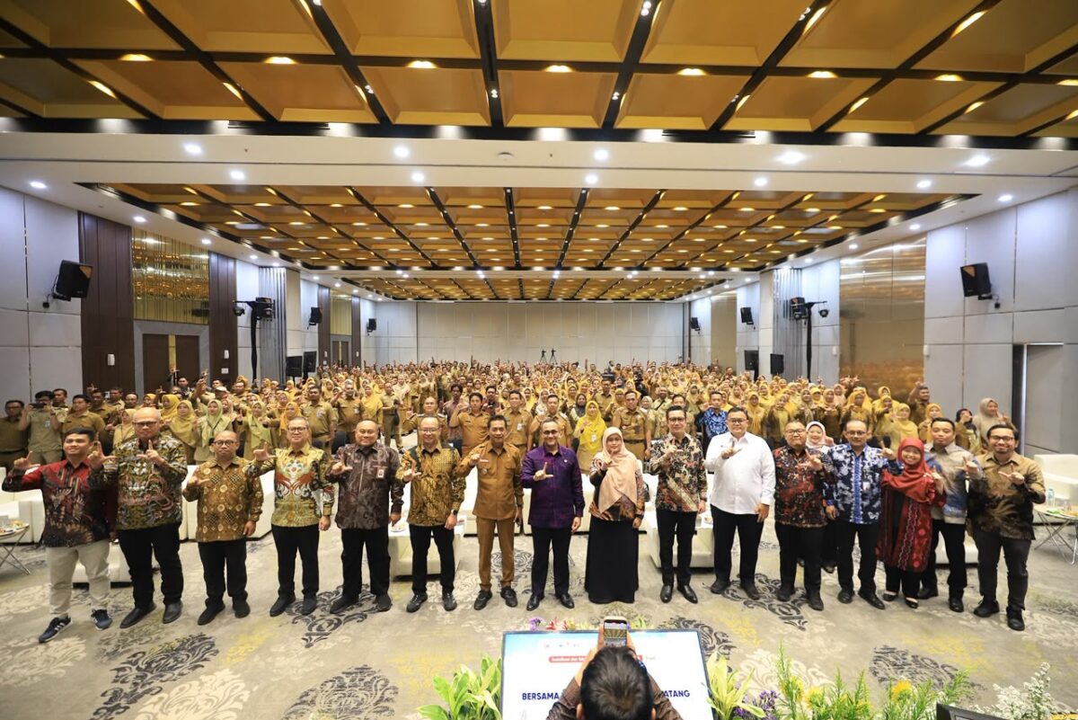 Capital Market Goes to Office (CMGTO) yang menjadi bagian dari rangkaian Sosialisasi dan Edukasi Pasar Modal Terpadu (SEPMT) 2026 di Kawasan Industri Terpadu Batang (KITB), Senin (5/10/2026). Foto:OJK Kepri