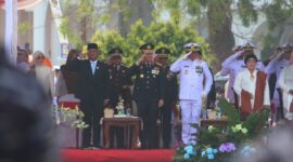 Wakapolda Kepulauan Riau Brigjen Pol Dr Anom Wibowo menghadiri upacara peringatan HUT ke-81 TNI di Tugu Sirih, Tanjungpinang, Senin (5/10/2026). Foto:Humas Polda Kepri