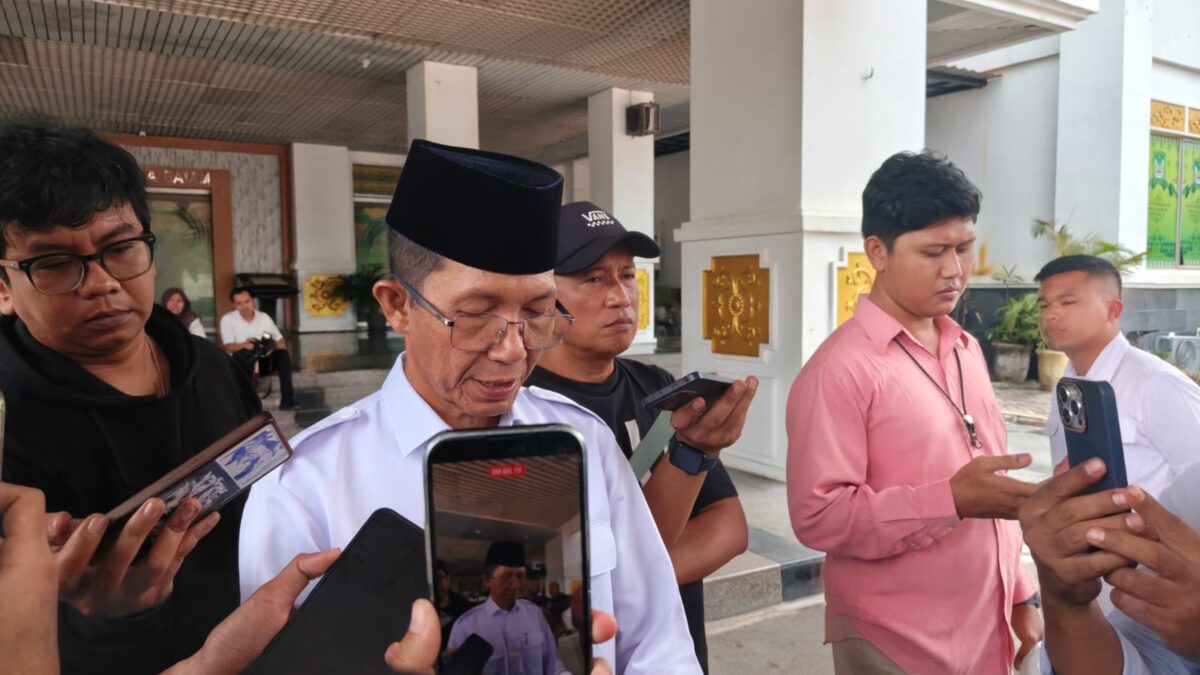 Wali Kota Batam sekaligus Kepala BP Batam Amsakar Achmad usai paripurna DPRD Kota Batam, Rabu (7/10/2026). Foto:Istimewa